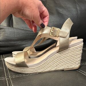 Reaction Kenneth Cole Gold Wedge Sandals